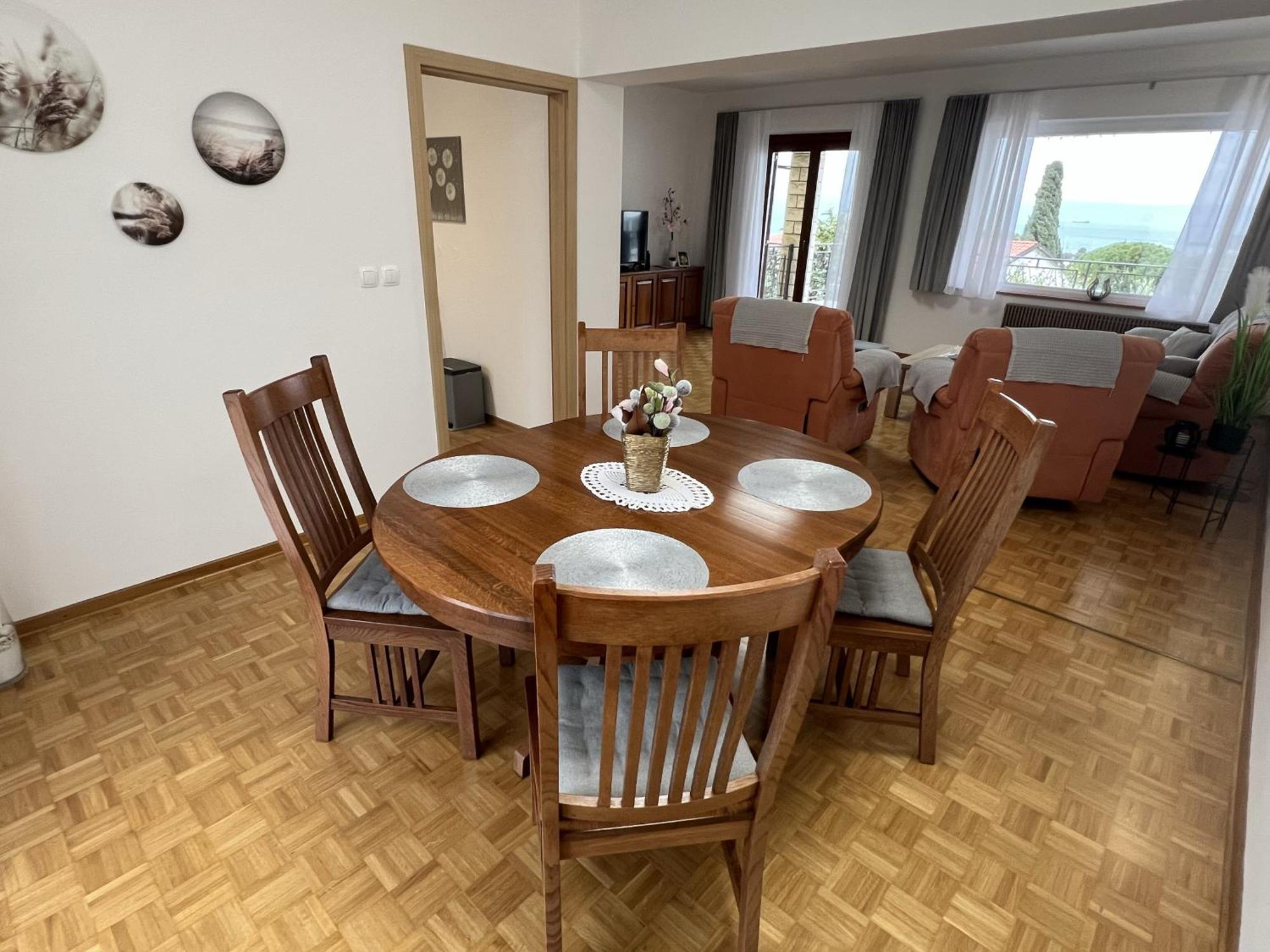 איזולה Magnolia Apartments מראה חיצוני תמונה
